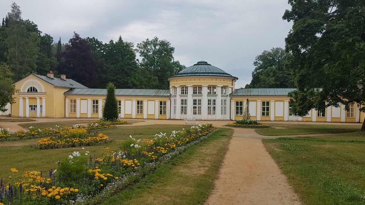 Apartman U Kolonady Marianske Lazne Luaran gambar