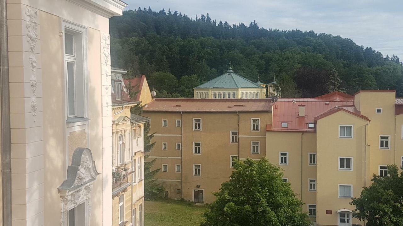 Apartman U Kolonady Marianske Lazne Luaran gambar